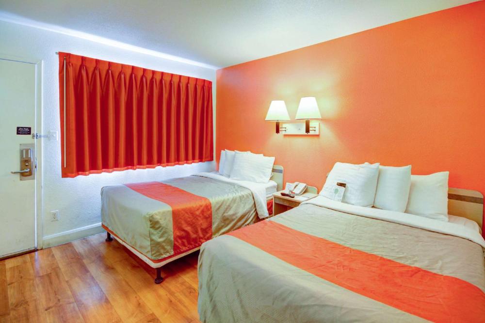 Double Room - Disability Access - Roll In Shower interior